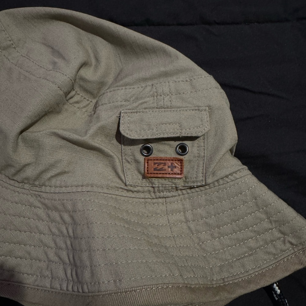 Billabong bucket hat used - Picture 2 of 3